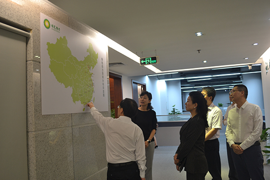 广东省和深圳市总工会向导到888集团集团调研工会事情